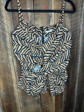 ORANGE ZEBRA HERRINGBONE
POPLIN TWIST TANK